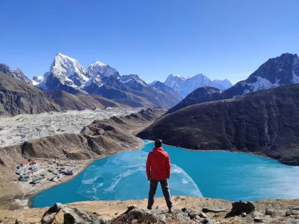 view from gokyo ri during gokyo lake trek 600x450.jpg