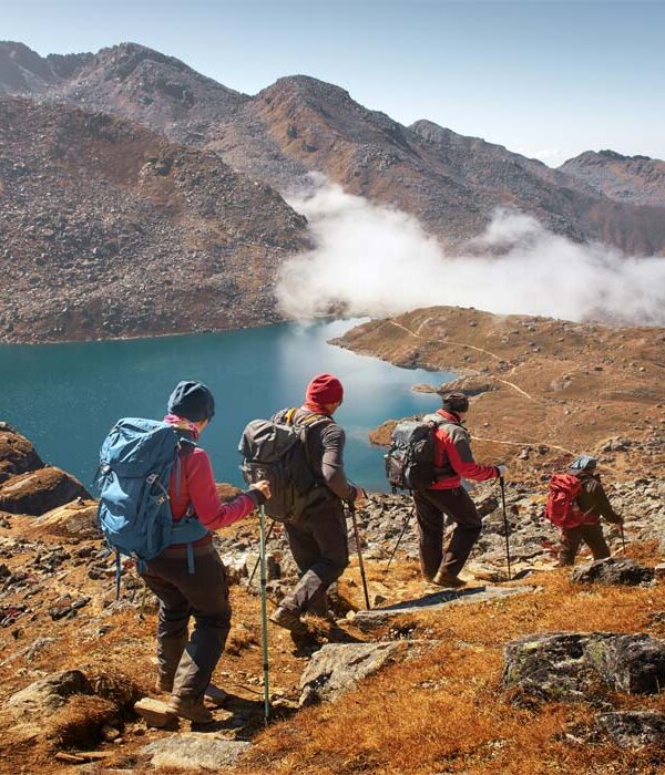 nepal-trekking-in-october